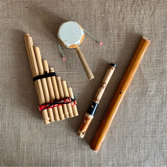 5 Instrument Bundle: 2 Carved Wood Flutes, Pan Flute, Hand Drum & Xylophone - Picture 2 of 15